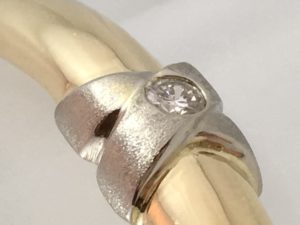 Reuse Your Gemstones, Gold and Jewellery to Lower Material Costs
