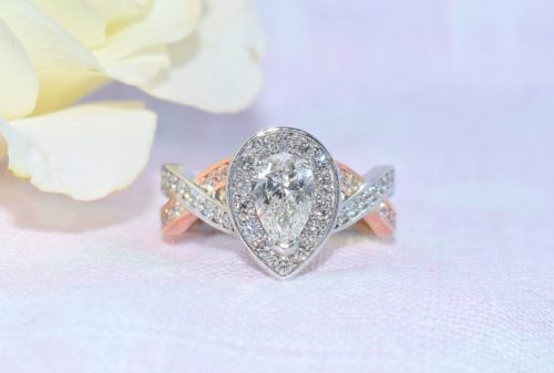 pear shaped diamond engagement rings rose gold