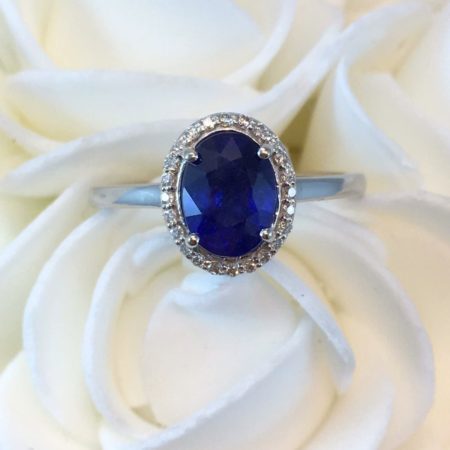 royal sapphire halo engagement ring winnipeg