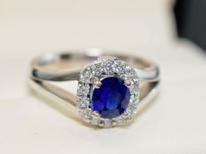 blue sapphire engagement ring