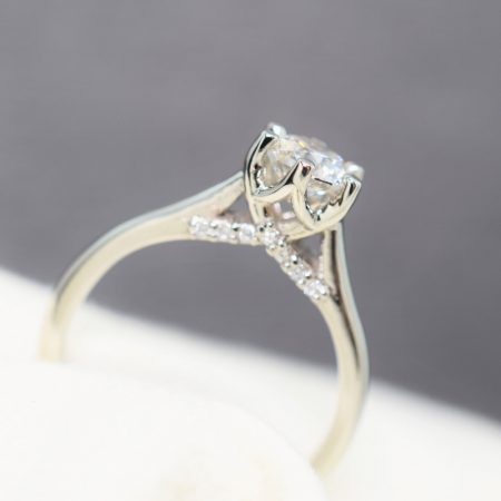 winnipeg hidden halo engagement rings