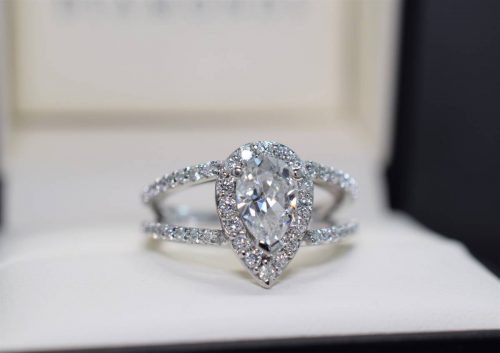 Beautiful Pavé Engagement Rings in Winnipeg
